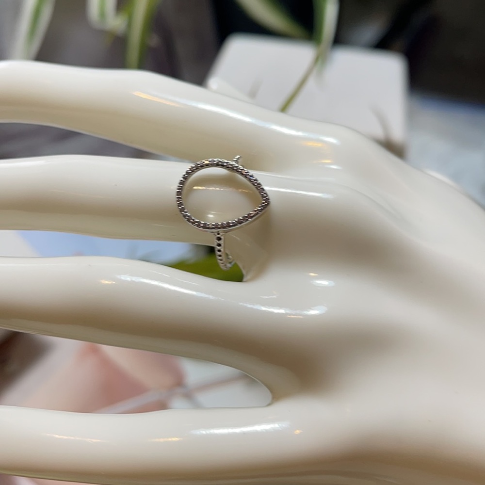 Authentic Pandora silver ring teardrop silhouette - Picture 2 of 5